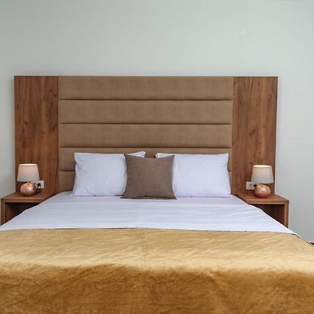 Mika'S Seaview Apartments バール エクステリア 写真