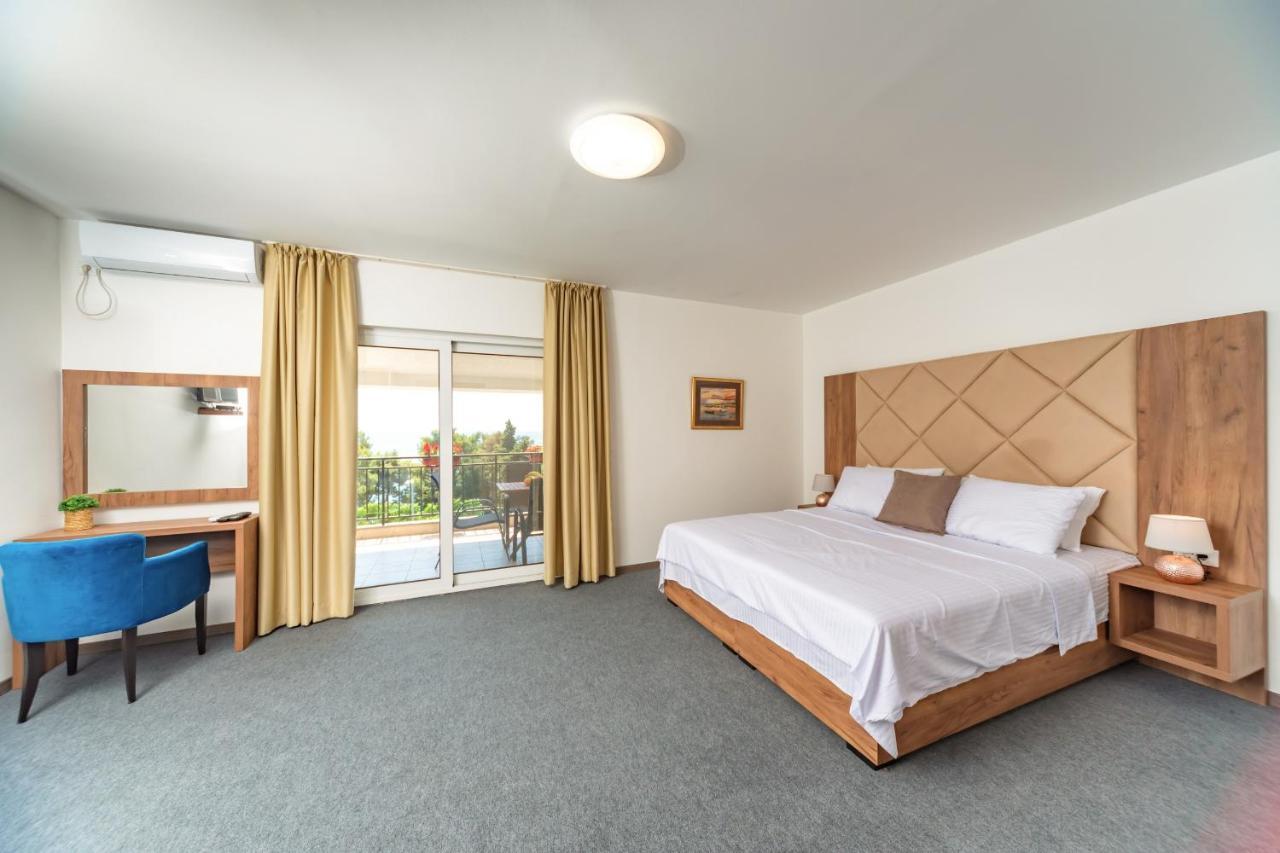 Mika'S Seaview Apartments バール エクステリア 写真