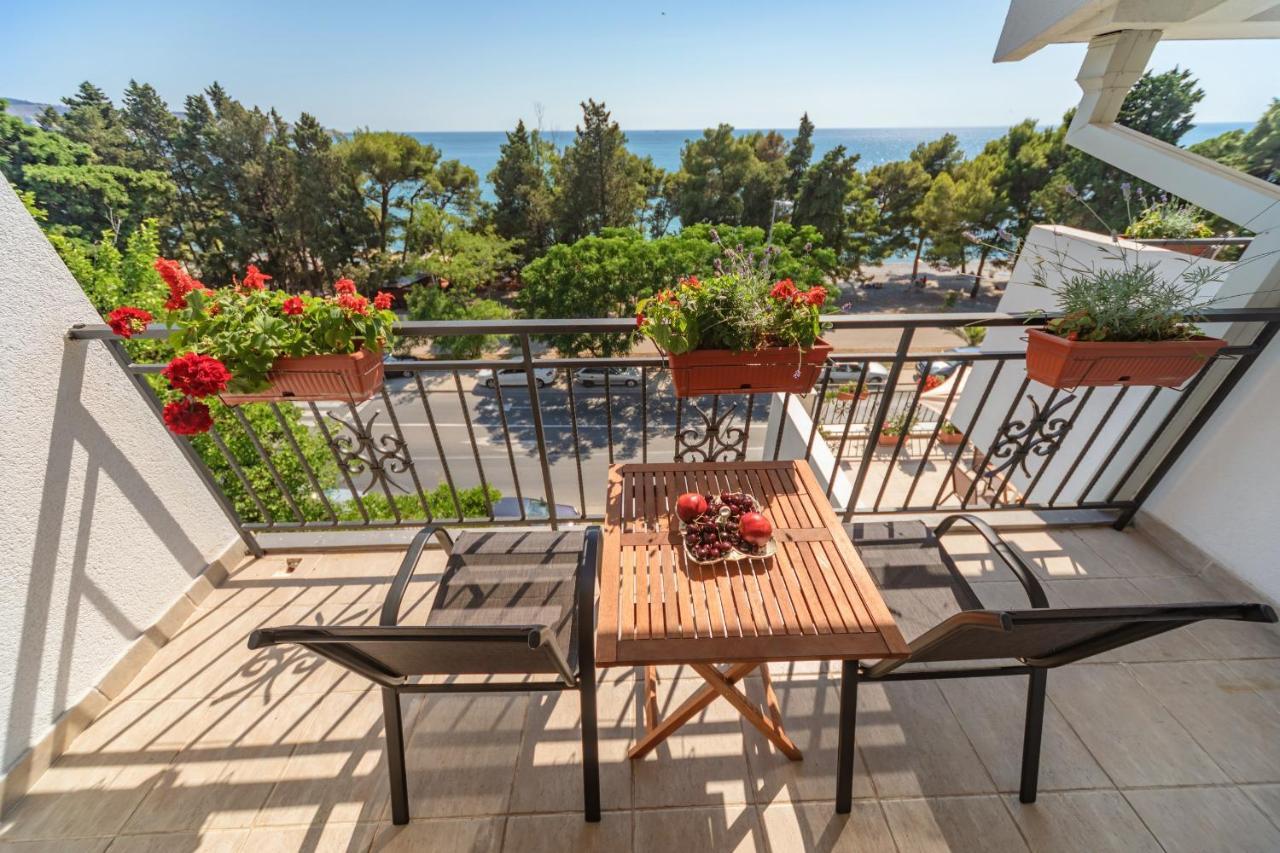 Mika'S Seaview Apartments バール エクステリア 写真
