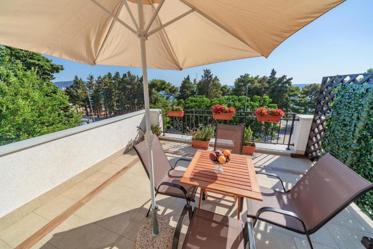 Mika'S Seaview Apartments バール エクステリア 写真