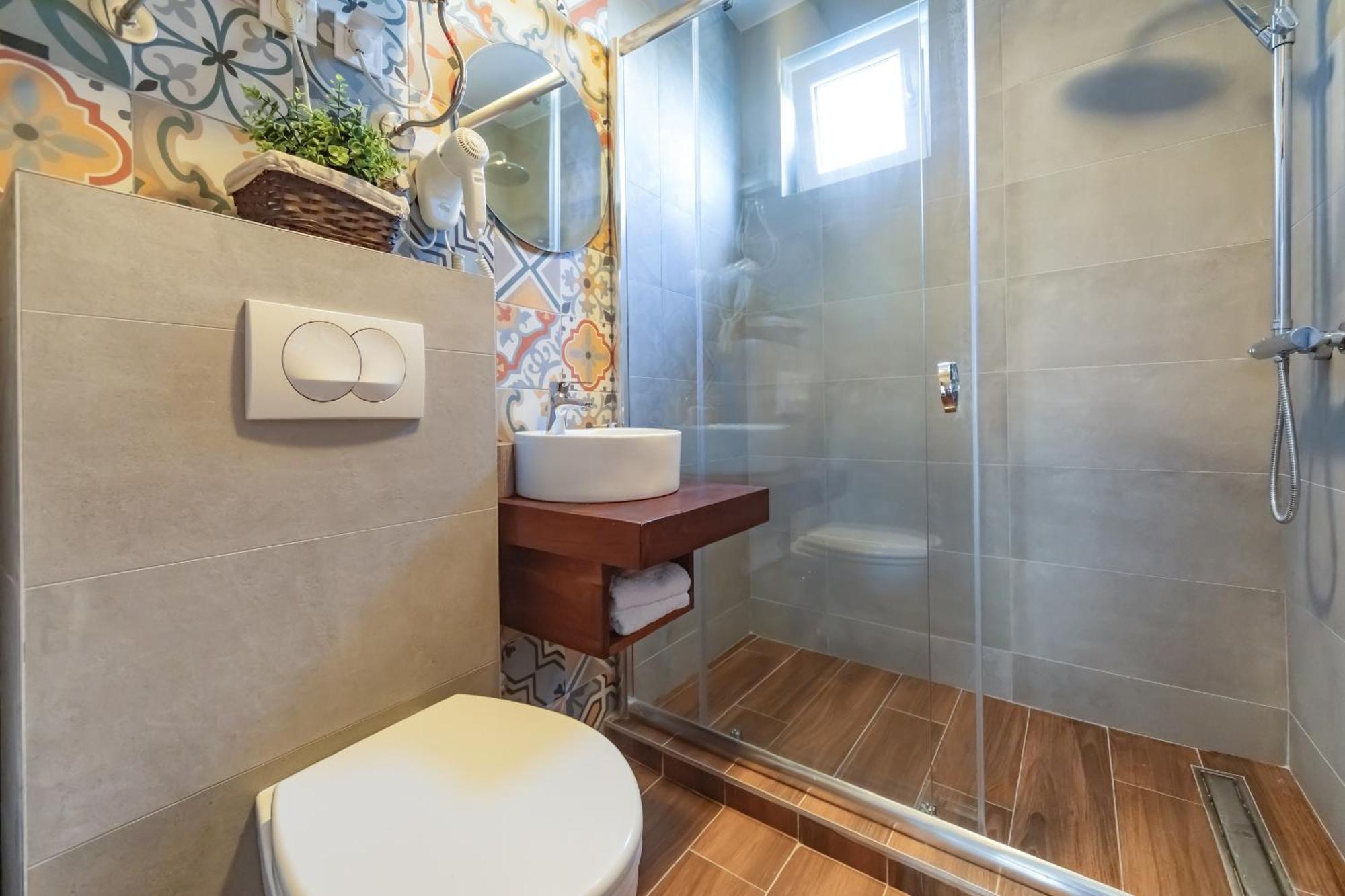 Mika'S Seaview Apartments バール エクステリア 写真